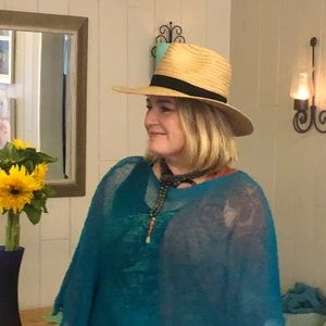 Meet your Posher, Lorie